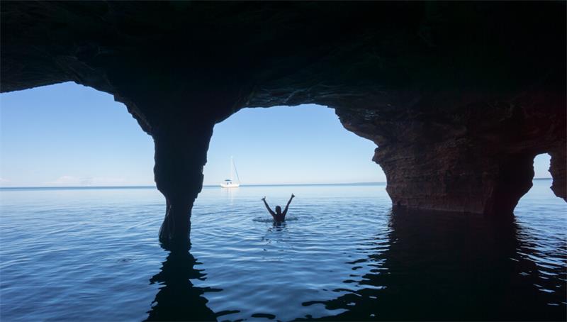 Discover the Hidden Wonders of The Apostle Islands Sea Caves7