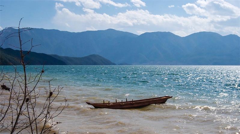 Lugu Lake in China A Breathtaking Vision of Blue